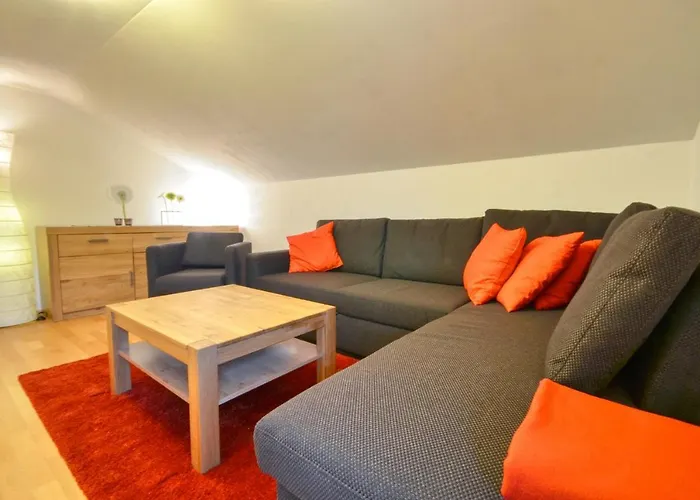 Lisa - By Alpen Целль-ам-Зе